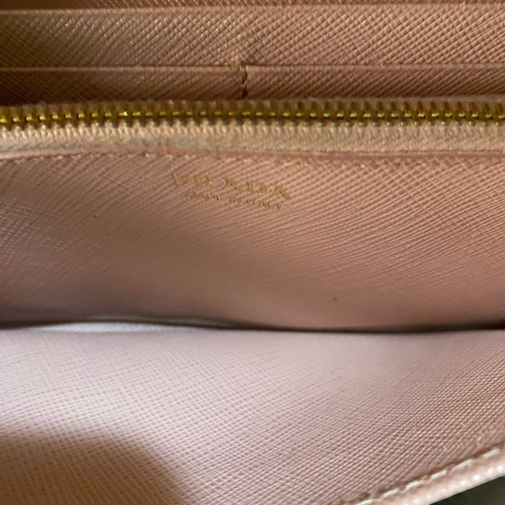 🔴🔴Prada Saffiano Light Pink Leather double snap Long Wallet/Clutch - Picture 6 of 11